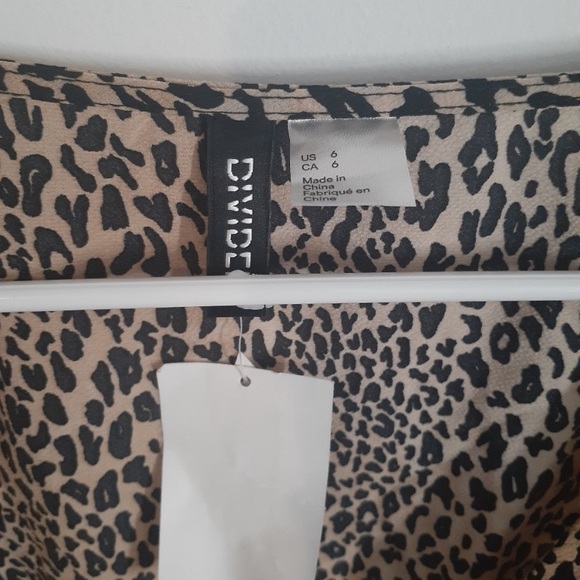 H&M Leopard wrapped around dress - Picture 3 of 5